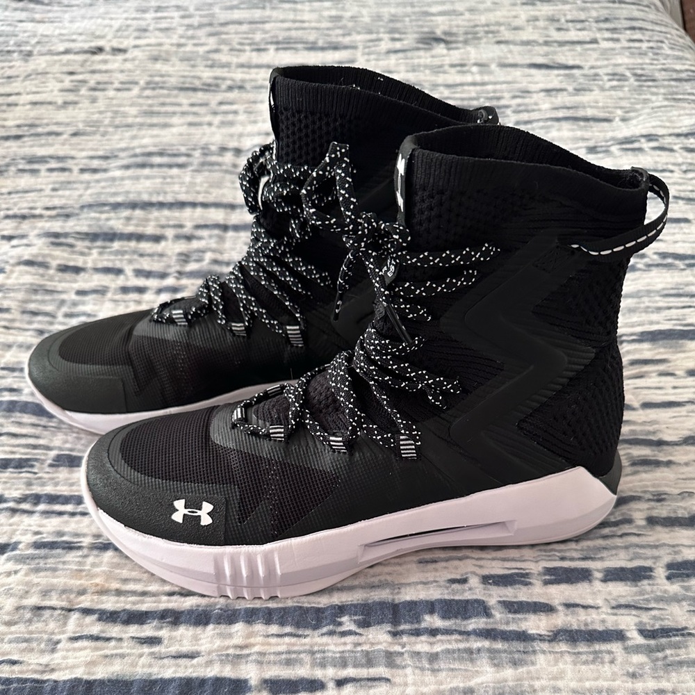 Under Armour Volleyball Shoes NWOT